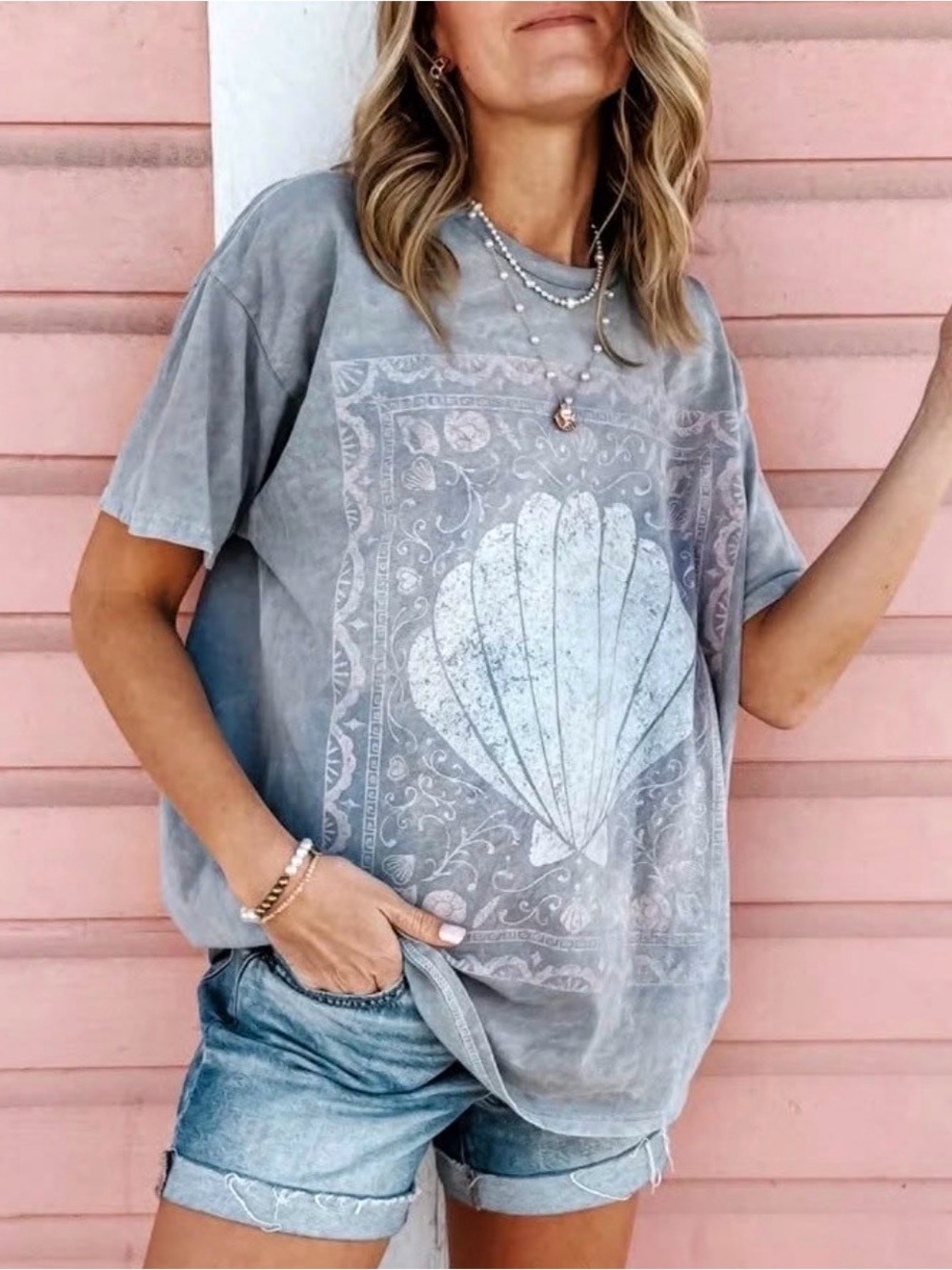Boutique Seaside Seashell Mineral Wash Tee Size Medium Coastal Beach Graphic